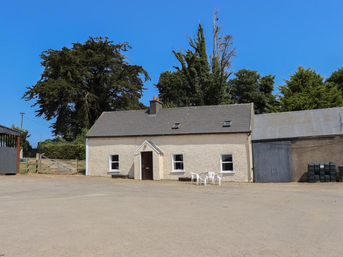 Galbally Cottage nr Bree, County Wexford. Traditional, four-bed farmhouse. Rural setting. Pet-free.