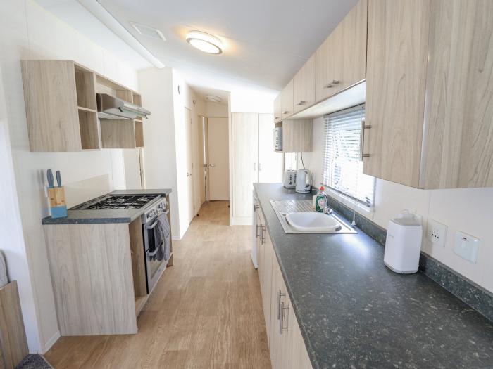 14 Larch View, Tattershall Lakes Country Park, Lincolnshire. Three-bed lodge with on-site facilities