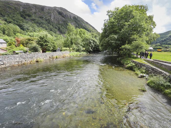 Ty Nain, Beddgelert