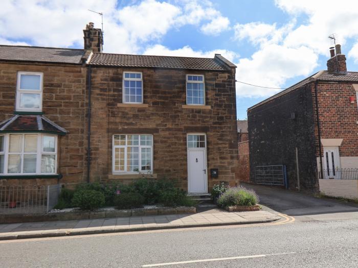 76 High Street, Marske-By-The-Sea, North Yorkshire. Designated parking. Dishwasher. Nearby amenities