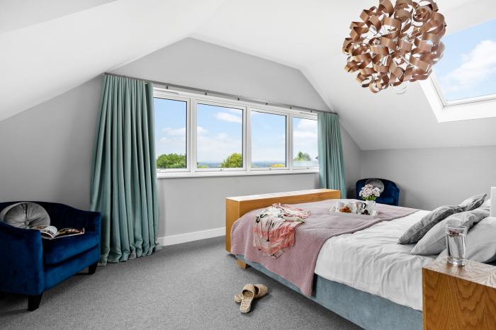 Huxham View and Annex, Stoke Canon, Devon. Bedrooms with en-suites. Smart TVs. Near a National Park.