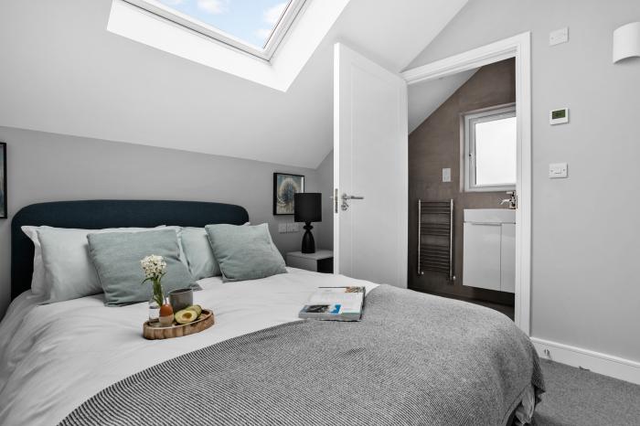 Huxham View and Annex, Stoke Canon, Devon. Bedrooms with en-suites. Smart TVs. Near a National Park.