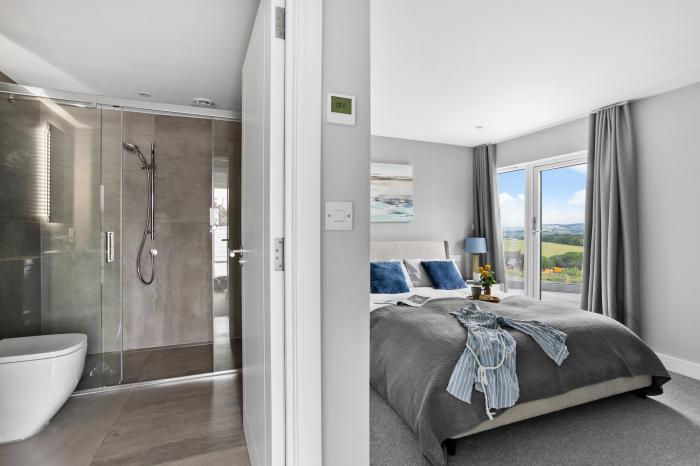 Huxham View and Annex, Stoke Canon, Devon. Bedrooms with en-suites. Smart TVs. Near a National Park.