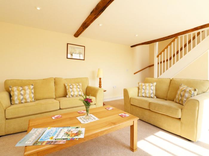 Hunstone Barn, in South Molton, Devon. Countryside. Barbecue. Open-plan living. Near a National Park
