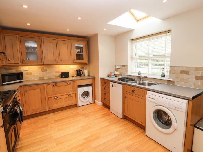 Bay Tree Cottage in Keswick, Cumbria. Two-bed home resting in National Park. Close to amenities