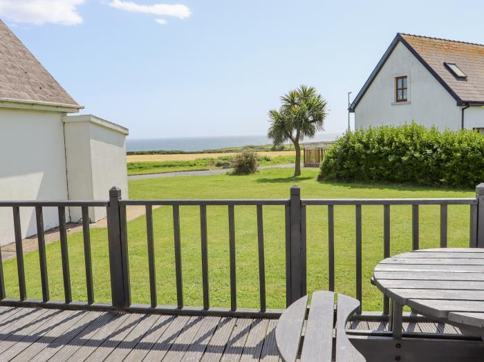 Sandeel Bay nr Fethard-On-Sea, County Wexford. Three-bedroom home with on-site facilities. Sea views