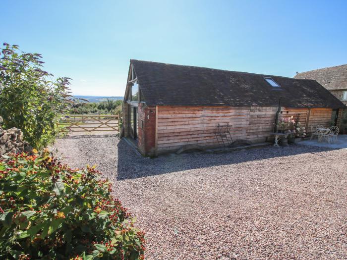 The Old Cow House, Wheathill nr Ditton Priors, Shropshire. Off-road parking. Countryside views. AONB