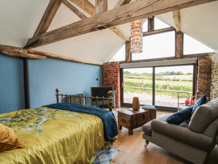 The Old Cow House, Wheathill nr Ditton Priors, Shropshire. Off-road parking. Countryside views. AONB