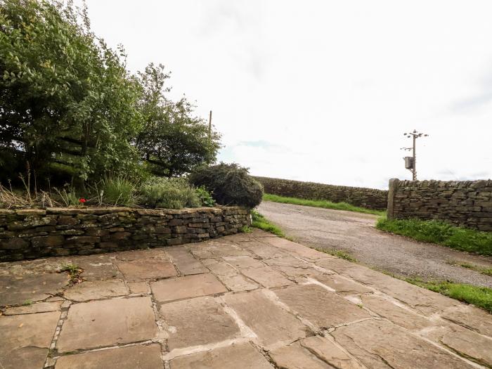 Boothsteads Farm Cottage in Warley, West Yorkshire. Within the Yorkshire Dales National Park. Garden