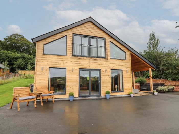 Harp Meadow, Presteigne, Powys. Three-bedroom home with hot tub and enclosed garden. Rural. Stylish.