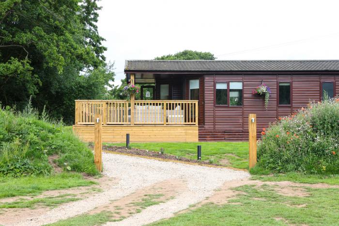 Bedale View Lodge, Wykeham near East Ayton, North Yorkshire. Near a National Park. Off-road parking.