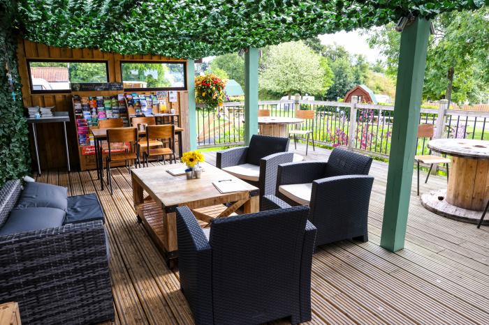 Bedale View Lodge, Wykeham near East Ayton, North Yorkshire. Near a National Park. Off-road parking.