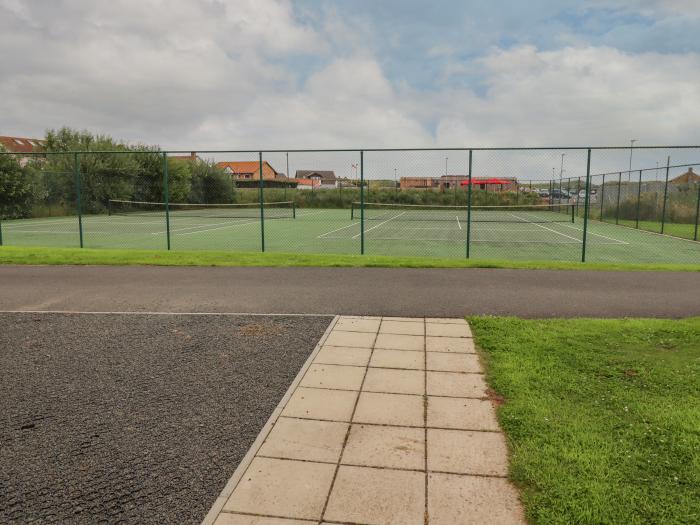 Turning Tide in Beadnell, Northumberland. Three-bedroom home near amenities and beach. Pet-friendly.