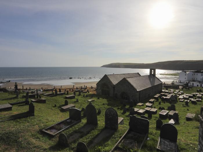 Cae'r Wylan is in Aberdaron, Gwynedd. Two-bedroom lodge enjoying rural and sea views. Stylish. Pets.