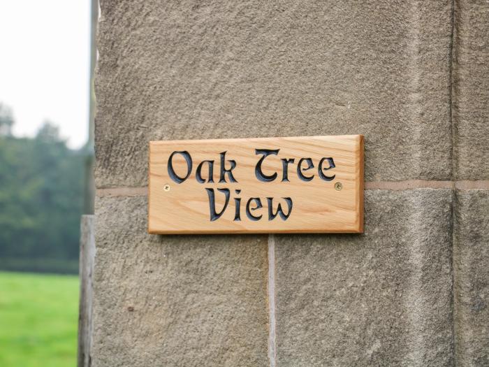 Oak Tree View is in Ribchester, Lancashire. Close to amenities. Near an AONB. Pet-friendly. Smart TV