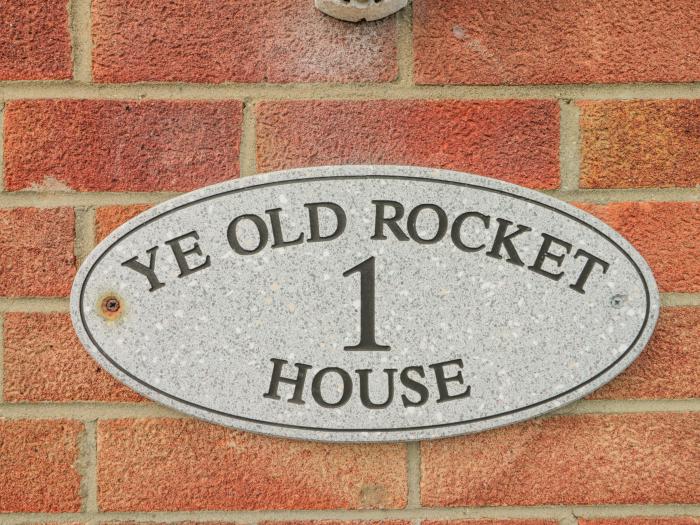 Ye Old Rocket House, in Flamborough, East Riding of Yorkshire. Sea views. Near a National Park. Pets