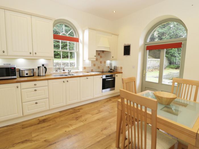 The Folly, Middleton Burn near Belford. Countryside location. Pond. TV. WiFi. Couple's retreat. Oven