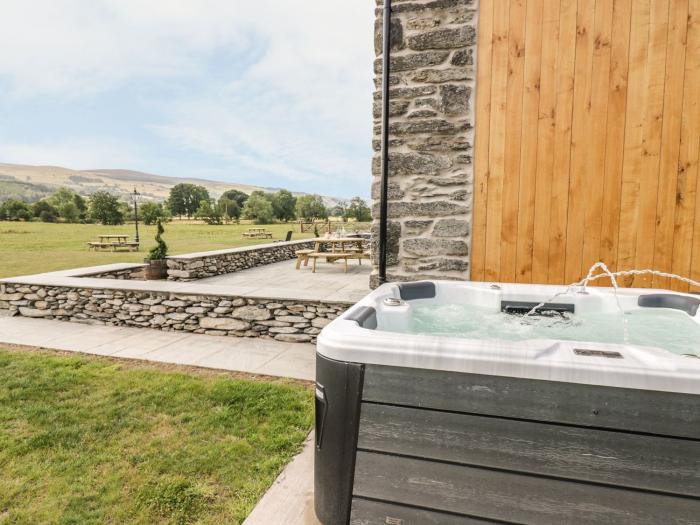 The Barn, Corwen, Denbighshire, North Wales. Barn conversion. Families. Open-plan. Hot tub. Barbecue