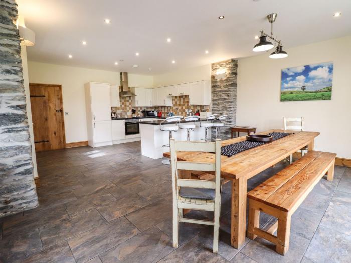 The Barn, Corwen, Denbighshire, North Wales. Barn conversion. Families. Open-plan. Hot tub. Barbecue