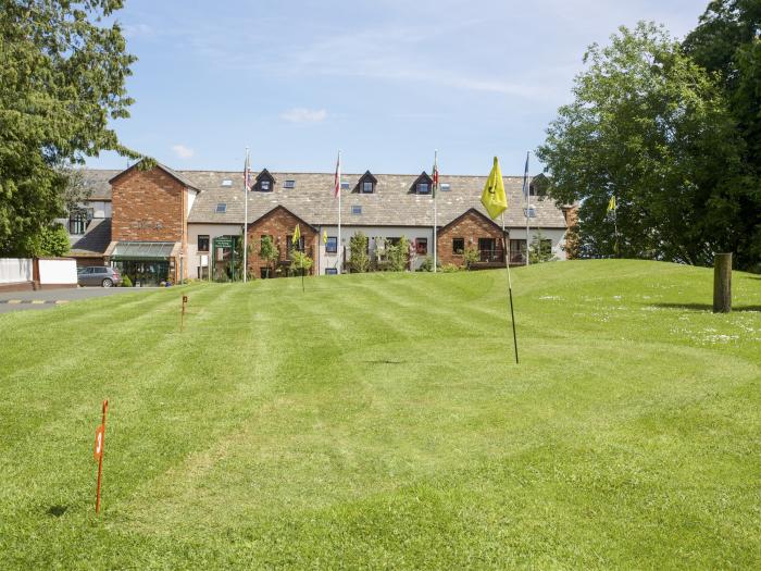Whisk Away Retreat, Penruddock, Cumbria. Ground-floor apartment with on-site facilities. Games room.