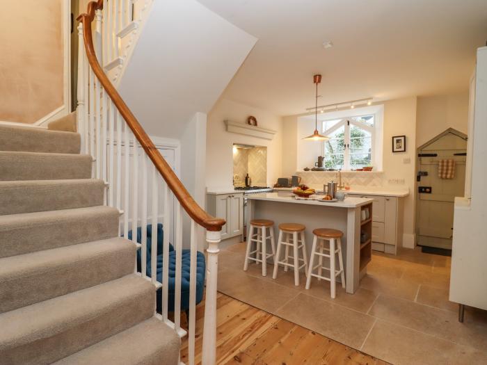 Mount Lebanon, Clevedon, Somerset. Georgian. Detached. Six bedrooms. Woodburning stove. Nearby beach