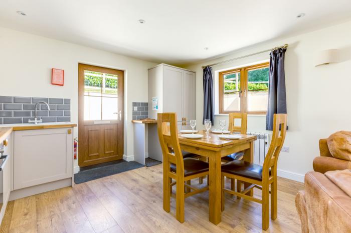 Chy Pol, St Minver, in Cornwall. Woodburning stove. Off-road parking. Enclosed garden. Pet-friendly.