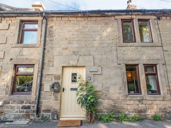 Mulberry Cottage is in Youlgreave, Derbyshire. In the Peak District National Park. Nearby amenities.