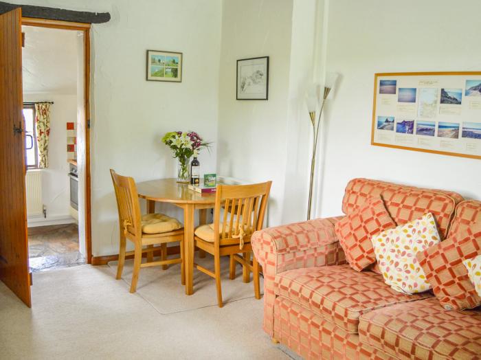 Barley Cottage, in Hartland, Devon. Close to a beach. Pet-friendly. Countryside views. Close to shop