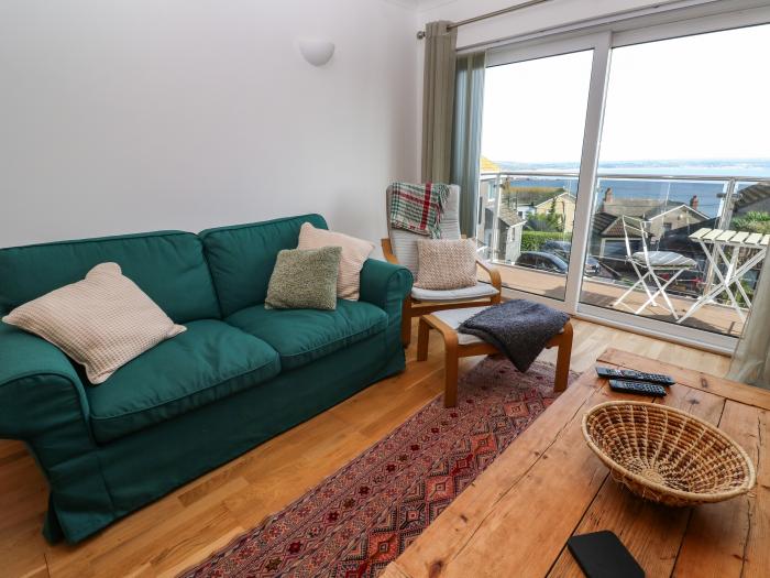 41 Gurnick Road, Newlyn, Cornwall. Reverse level. Set over 3 floors. Pet-friendly. Amenities nearby.