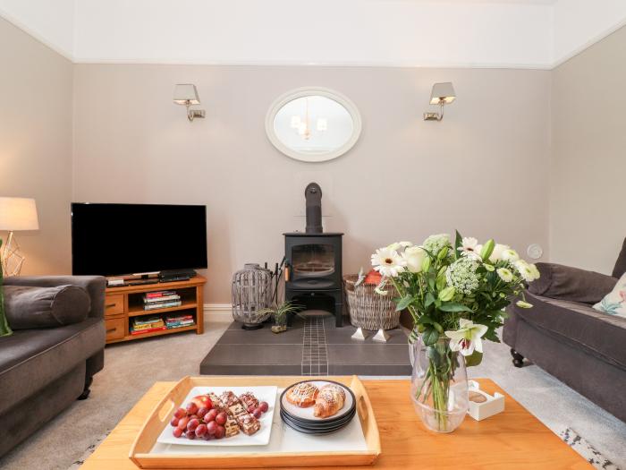 Church View in Grange-Over-Sands, Cumbria. Near Lake District National Park. Woodburning stove. 5bed