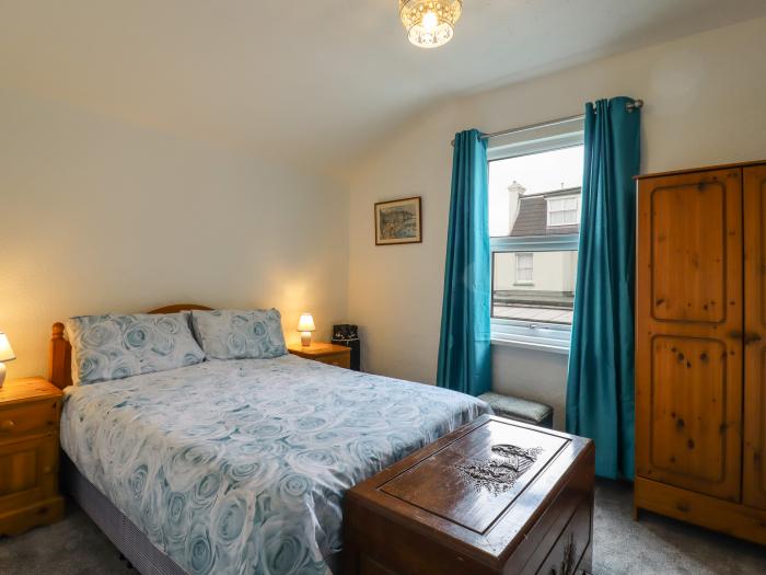 Avondale, Clacton-On-Sea, Essex. Three-floors. Pet-friendly. Nearby seafront. Off-road parking.