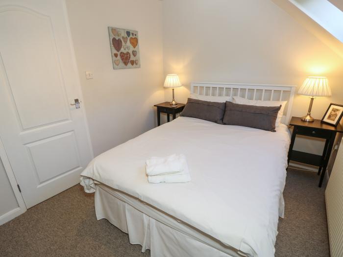 Burwyns, in Ventnor, Isle of Wight. Sea views. Close to amenities. Near the Isle of Wight AONB. Pets