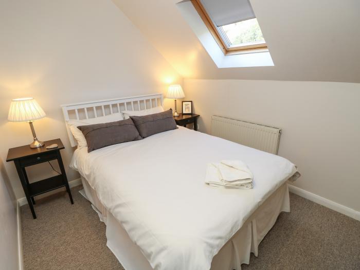 Burwyns, in Ventnor, Isle of Wight. Sea views. Close to amenities. Near the Isle of Wight AONB. Pets