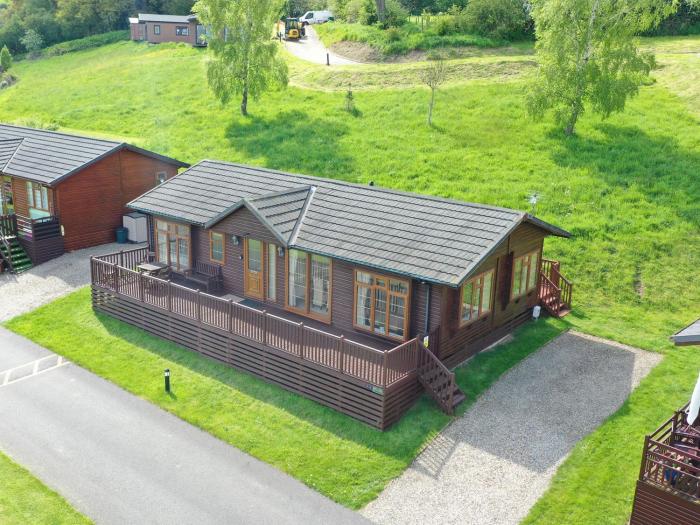 The Fairhaven, Catterick, North Yorkshire. Pet-friendly. Near National Park and AONB. Decking. WiFi.