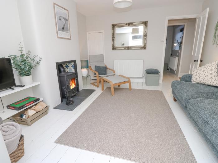 36 Leeson Road in Ventnor, Isle of Wight. Two-bedroom home with sea views. Near beach and amenities.