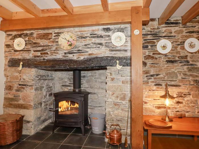 Mill Cottage in St Neot, Cornwall. Close to local amenities. In the Cornwall AONB. Original features