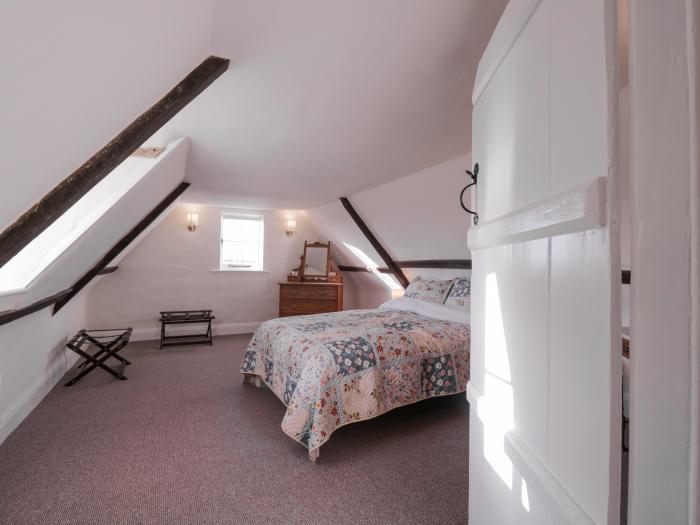 West House Farm, Theberton nr Leiston, Suffolk. Off-road parking. Woodburning stove. Family-friendly