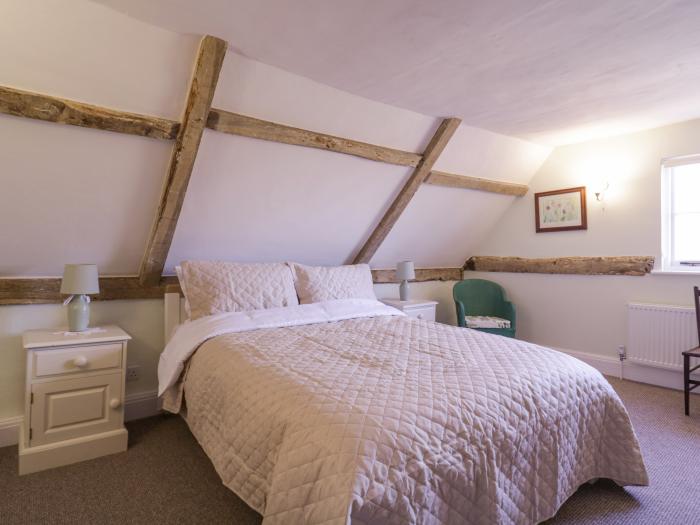 West House Farm, Theberton nr Leiston, Suffolk. Off-road parking. Woodburning stove. Family-friendly