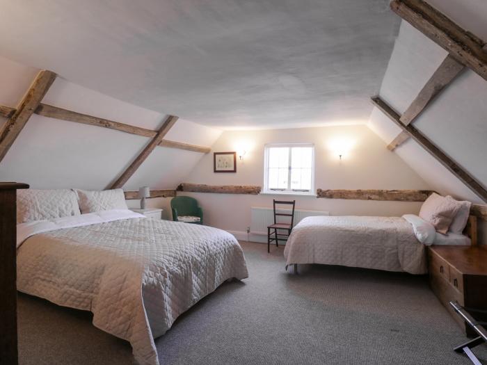 West House Farm, Theberton nr Leiston, Suffolk. Off-road parking. Woodburning stove. Family-friendly