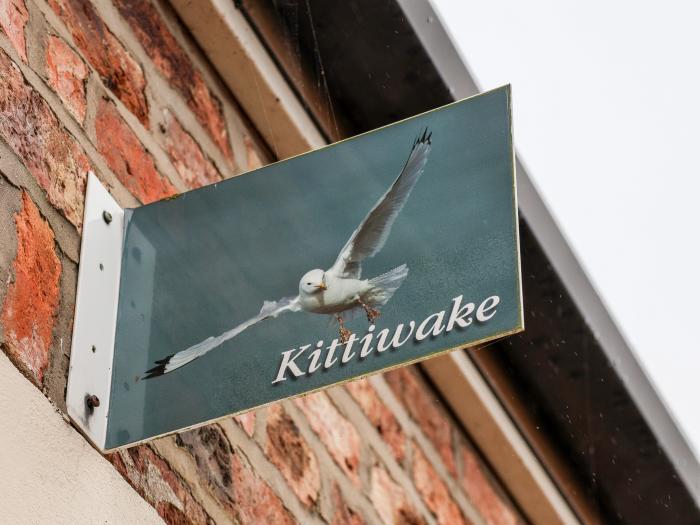 Kittiwake Flamborough, East Riding of Yorkshire. Close to amenities and a beach. Pet-friendly.