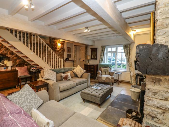 Malt Shovel Cottage near Bedale, North Yorkshire. Woodburning stove. Set next to a stream. Smart TV.