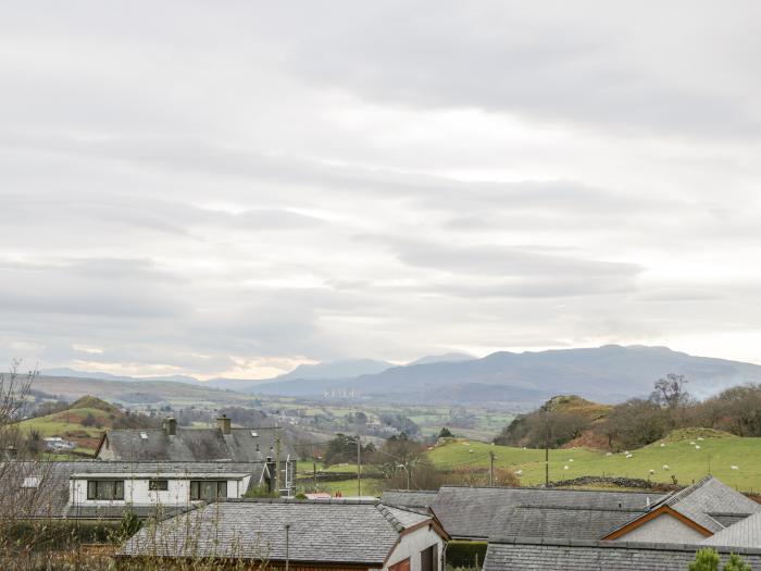 Y Tylwyth, Manod, Gwynedd. Detached. Stunning views. Perfect for families. Pets welcome. 5 bedrooms.