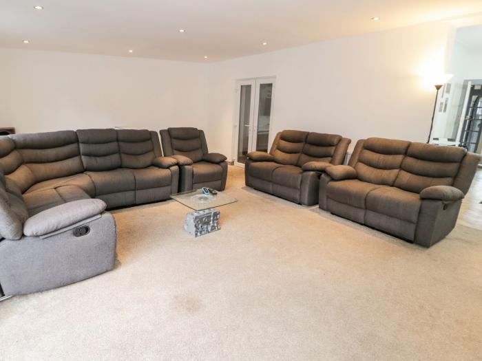 The Moores is in Prestatyn, North Wales. Close to amenities. Near Clwydian Range and Dee Valley AONB