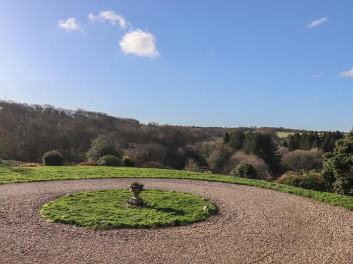 Dairy Cottage, Beaples Barton near South Molton, Devon. Countryside location. Pet-friendly. Fishing.