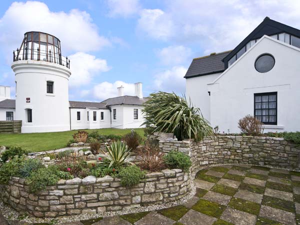 Old Higher Lighthouse Stopes Cottage, Portland bill