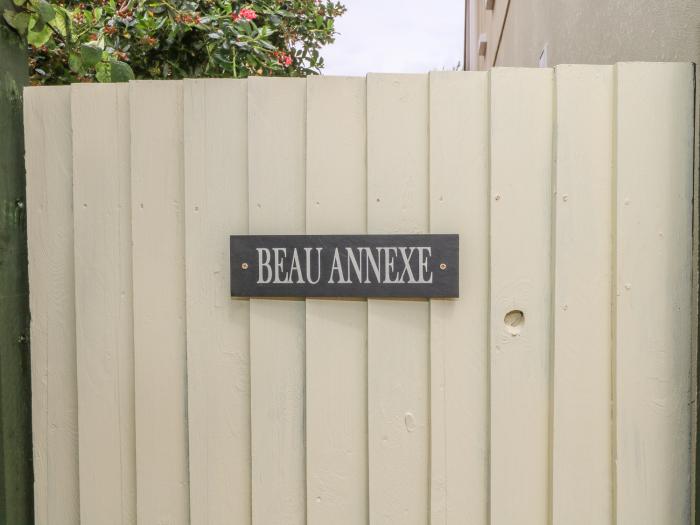 Beau Annexe, Ringwood