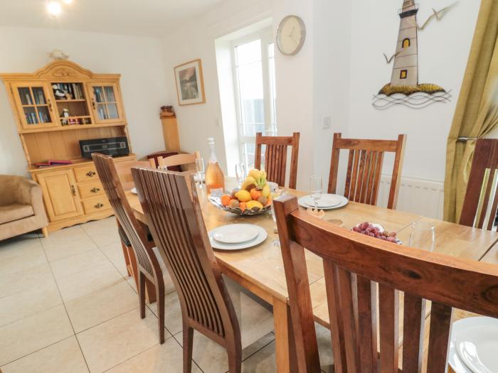 Waters Edge is in Beadnell, Northumberland, 6bed, hot tub, dog-friendly, on the beach, lovely views.