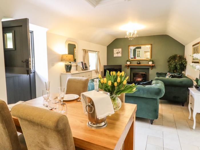 The Talkhouse Cottage, Caersws