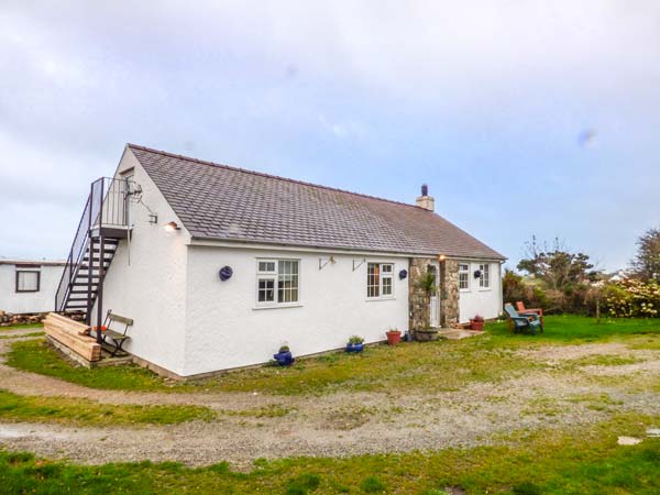 Ty Woods Cottage, Rhoscolyn, Isle Of Anglesey