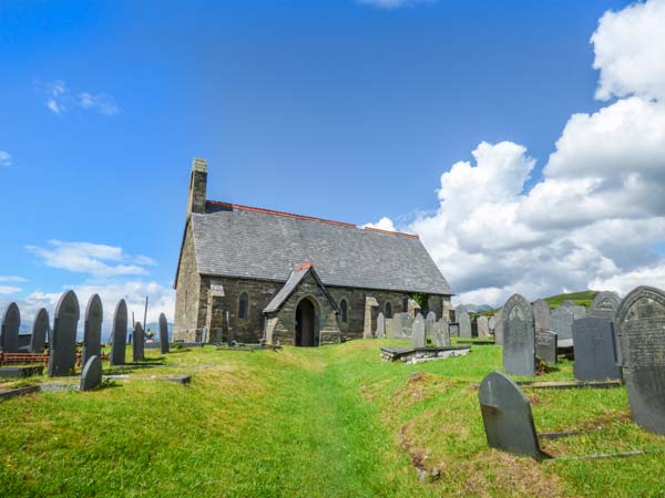 Groes Newydd Bach, Wales